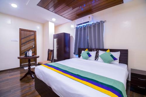 room detail thumbnail 0