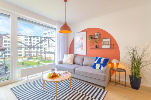 Design Apartment - Balcony, Free Parking, Yoga, 10 mins to center, by Gravity Prague, Praga