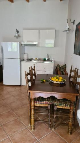 편의 시설/서비스, Greece - holidays & long stays - 2 Vilas in 파랄리아 톨로포노스