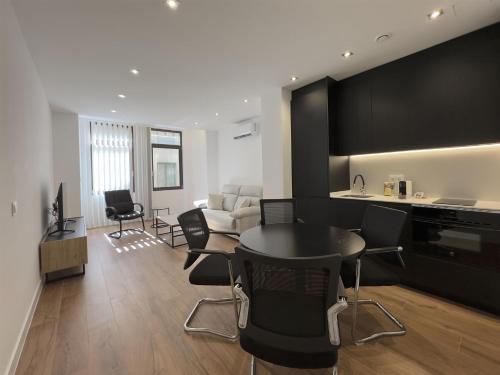 Apartamentos ALFISA Puerta del Sol 4