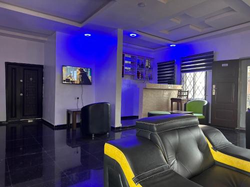 Спільний лаунж/ТБ зона, M&A Royal Guest House & Bar in Бенін