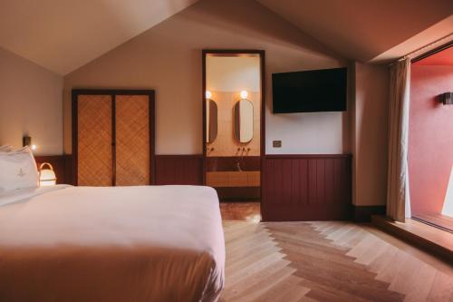 1 queen bed