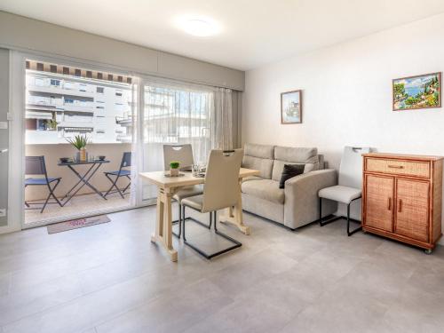 Apartment Le Copacabana by Interhome in ปวงต์ ครัวเซต