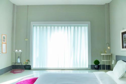 Yhee guest house