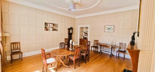 North Wing - Middleton Hall Estate in เดทแชนท์