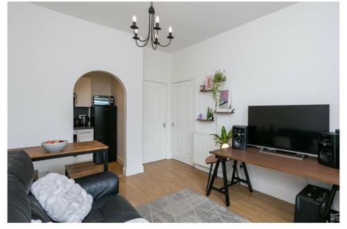 stunning modern one bedroom apartment