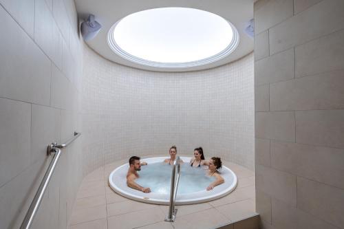 Spa, Kúpele Brusno - Kúpeľný dom BRUSNIANKA (Kupele Brusno - Kupelny dom BRUSNIANKA) in Brusno