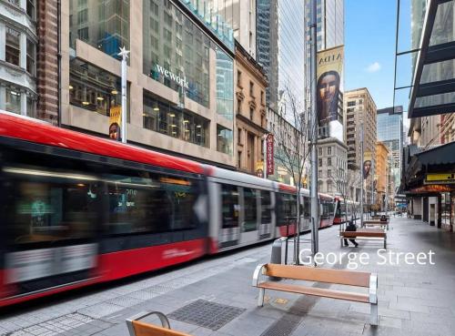 Stylish 2 Bed in Central CBD with Pool Gym and Sauna - image 9