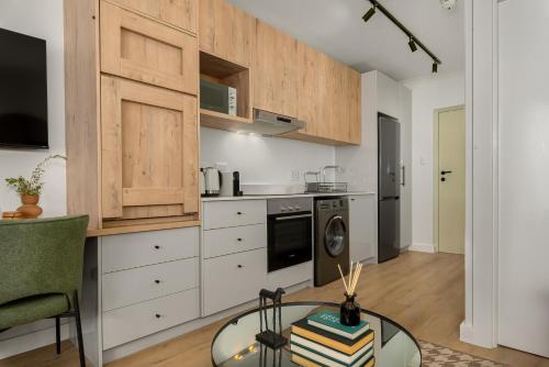 The Sage Luxury Apartments Room Type - Queen Studio
