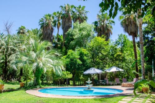 Three Gables Guesthouse – Upington, NM