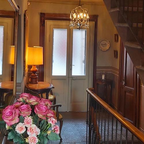 Villa Costanza Appartamento con balcone e vista giardino in มาเกรกลีโอ