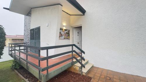 Villa for Short Term Medium Long Stay in โตรฟา