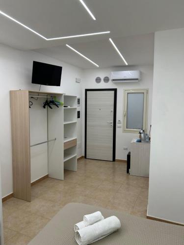 Double Room image 8