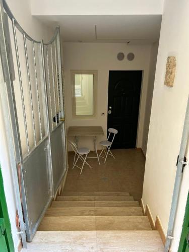 Double Room image 3