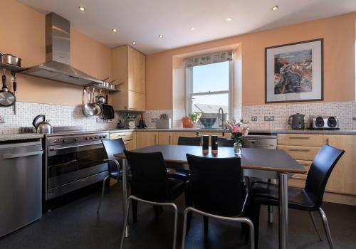 Kitchen, The House at the Beach in North Berwick