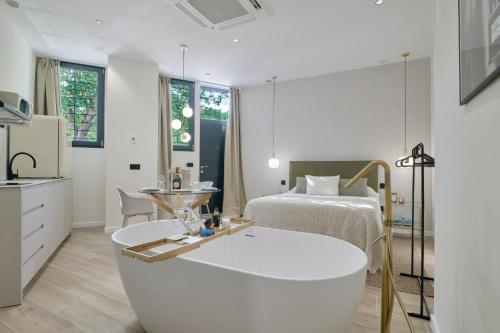 Romantic Apartment N1 Oceanografico Virkin Suites