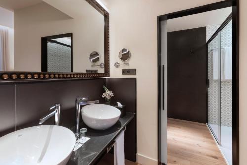 Junior Suite image 3