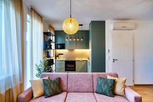 Golden Bard Suite, Budapest
