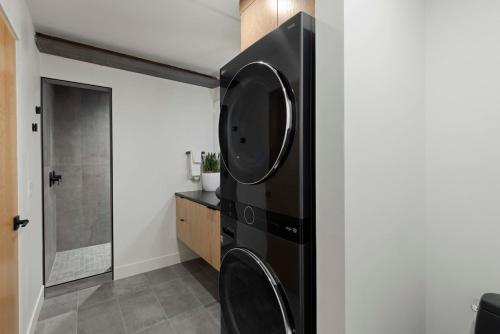 Zion Loft Unit 5 - image 11