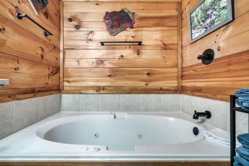 A Top Notch Lodge~Gatlinburg in Gatlinburg, USA