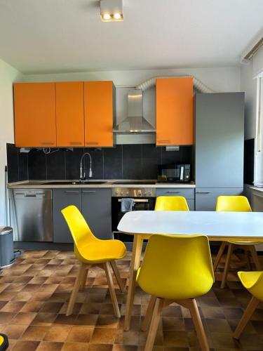 B53 I Teams I 5 Zi I P I 1,5 Bad in Mettingen