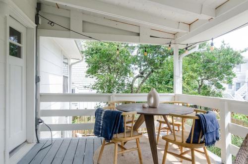 Stella Mia Upper by Bryant Real Estate in Wrightsville Beach