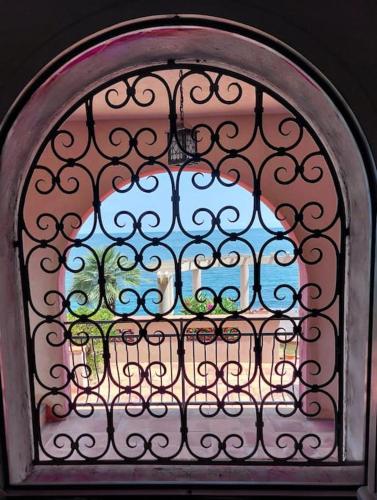 Villa de prestige en bord de mer dans la baie de Cannes