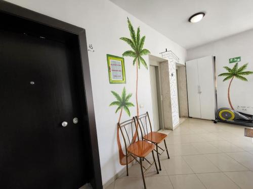 Isabel's penthouse overlooking the city, Tirana (photo 7)