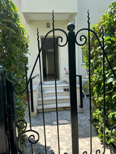 Three-Bedroom Villa image 5