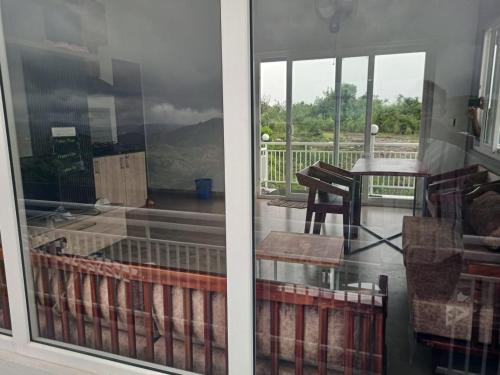 Castra villas - Pool Villa in Parunthumpara in Pambanar