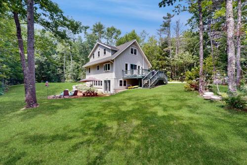 South Pond Escape in โธมาสตัน (เอ็มอี)