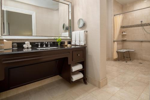 The Roosevelt Hotel New Orleans - Waldorf Astoria Hotels & Resorts - image 38