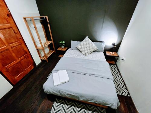 Upspot Kuching Waterfront Premium Hostel Room Type - Budget Double Room