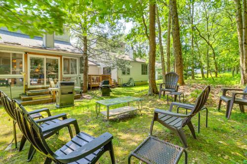 Lake Harmony Townhome - 1 Mi Big Boulder Ski Area! - main image