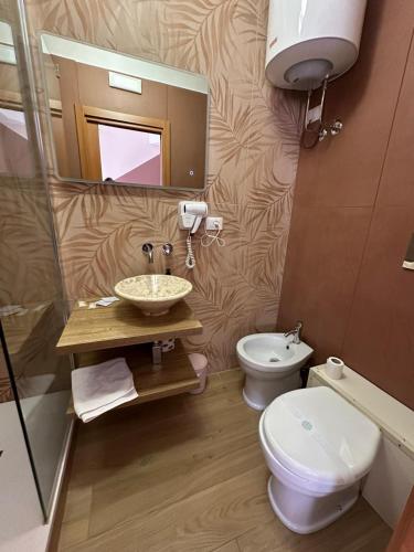B&B Elegance Room Type - Deluxe Double Room with Balcony