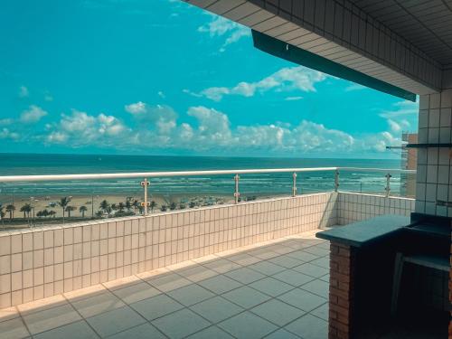 Cobertura em frente à praia