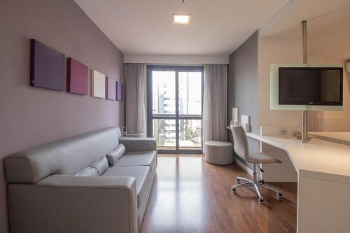 Saint Lawrence Paulista 6º andar luxo internet 700 MB Link dedicado, São Paulo