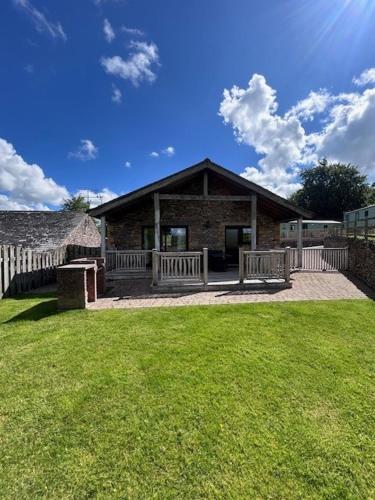 Beckside Cottage - main image