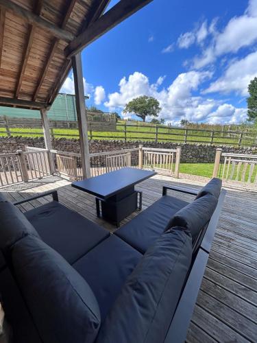Beckside Cottage - image 4