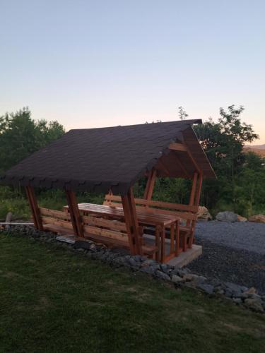 CabanA-lupu in Făget
