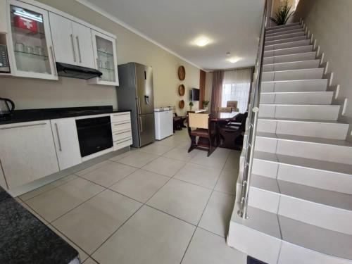 Dolphin Leap Unit 6 in Rand Rifles