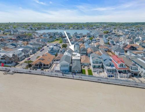 Boardwalk Access, Ocean View in Point Pleasant Beach, USA