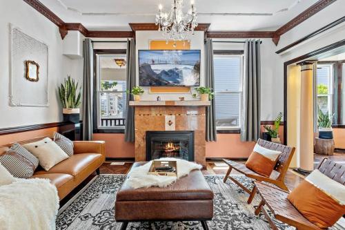 5BD 4BA Victorian House by Hard Rock Boardwalk in Atlantic City, USA