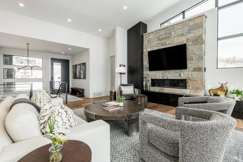 Brand new with Amazing Views - Near Jordanelle Reservoir and Deer Valley Mayflower in Heber City, USA