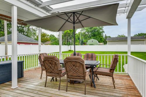 Charming and Historic Buffalo Home with Private Deck! in Lancaster, USA
