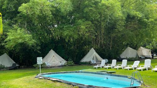 GLAMPING By El Rollo in Tlaquiltenango, Mexico