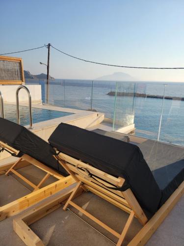 Almyra Boutique Suites with Private Pool -Finiki 3
