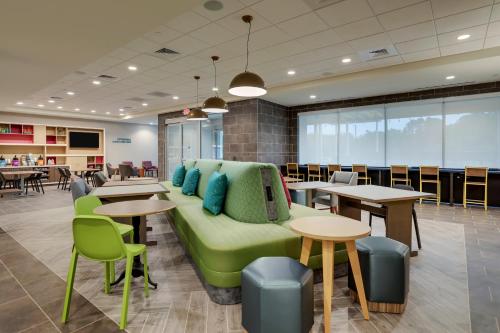 大堂, Home2 Suites by Hilton Sanford in 桑福德 (NC)