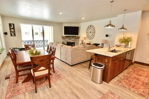 Silverpine Gem - Downtown - Walk to shops, restaurants, Payette Lake - WiFi, McCall (foto 4)