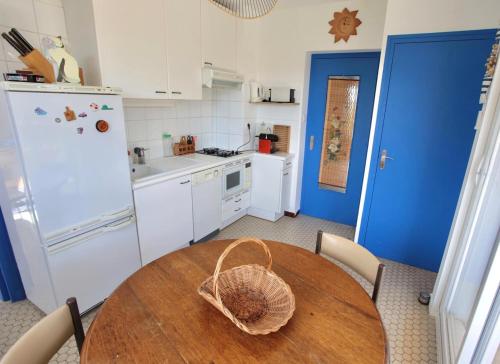 14454 Appartement 2 pièces à Mandelieu